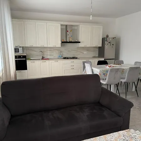 Apartment - -muka *